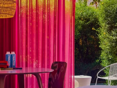 Rooms balcony with view pools.