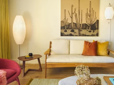 Rooms balcony with view pools.